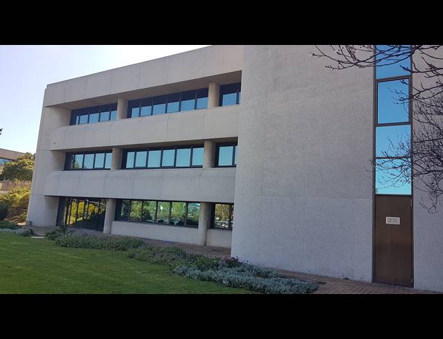664M² OFFICE TO LET IN TYGER VALLEY